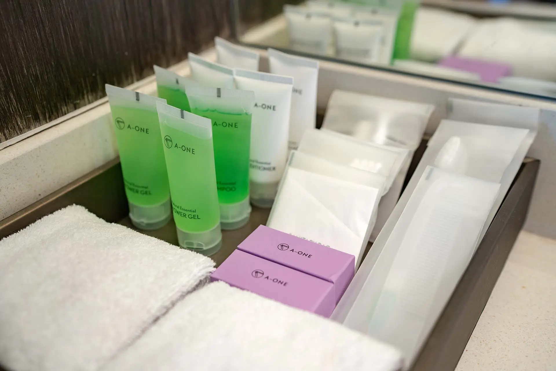 A-ONE-Pattaya-Urban-Bathroom-Suite-00002