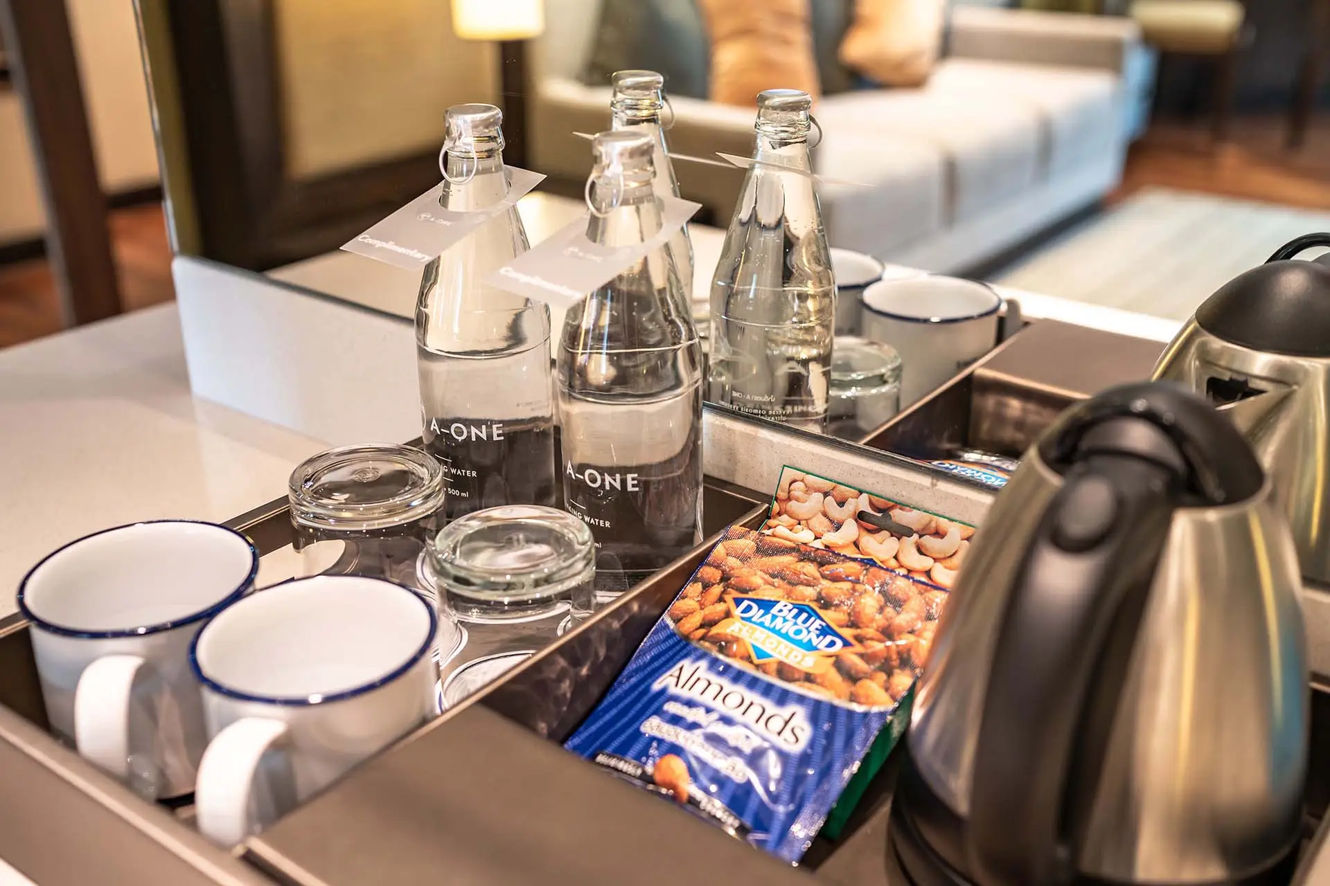 A-ONE-Pattaya-Urban-Suite-Room-Coffee-Tea
